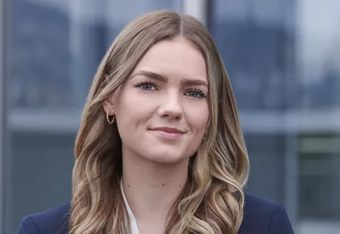 Portrait Sarah Dingler