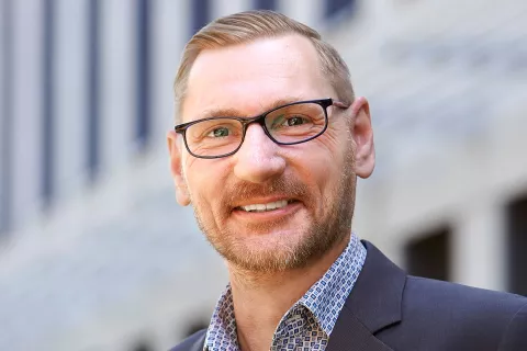 Portrait Sven Arnstadt